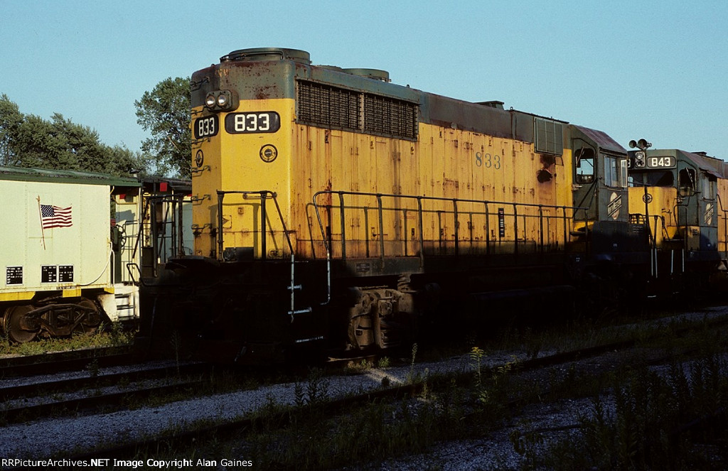 CNW 833